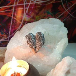 Orgonita Pura / Electronite Hoja Corazón decorativa