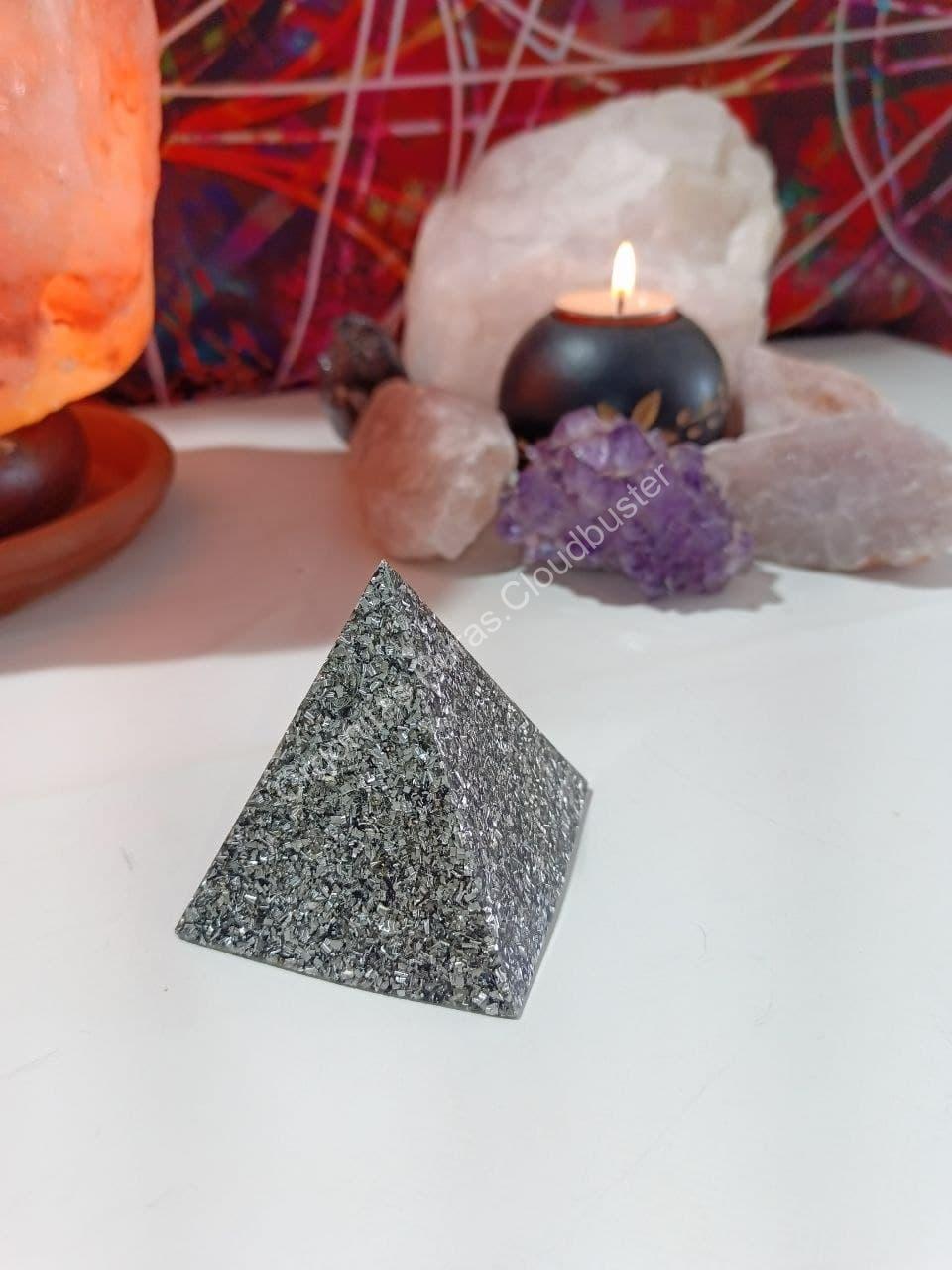 Orgonita Pura / Electronite Pirámide Mediana 4 lados