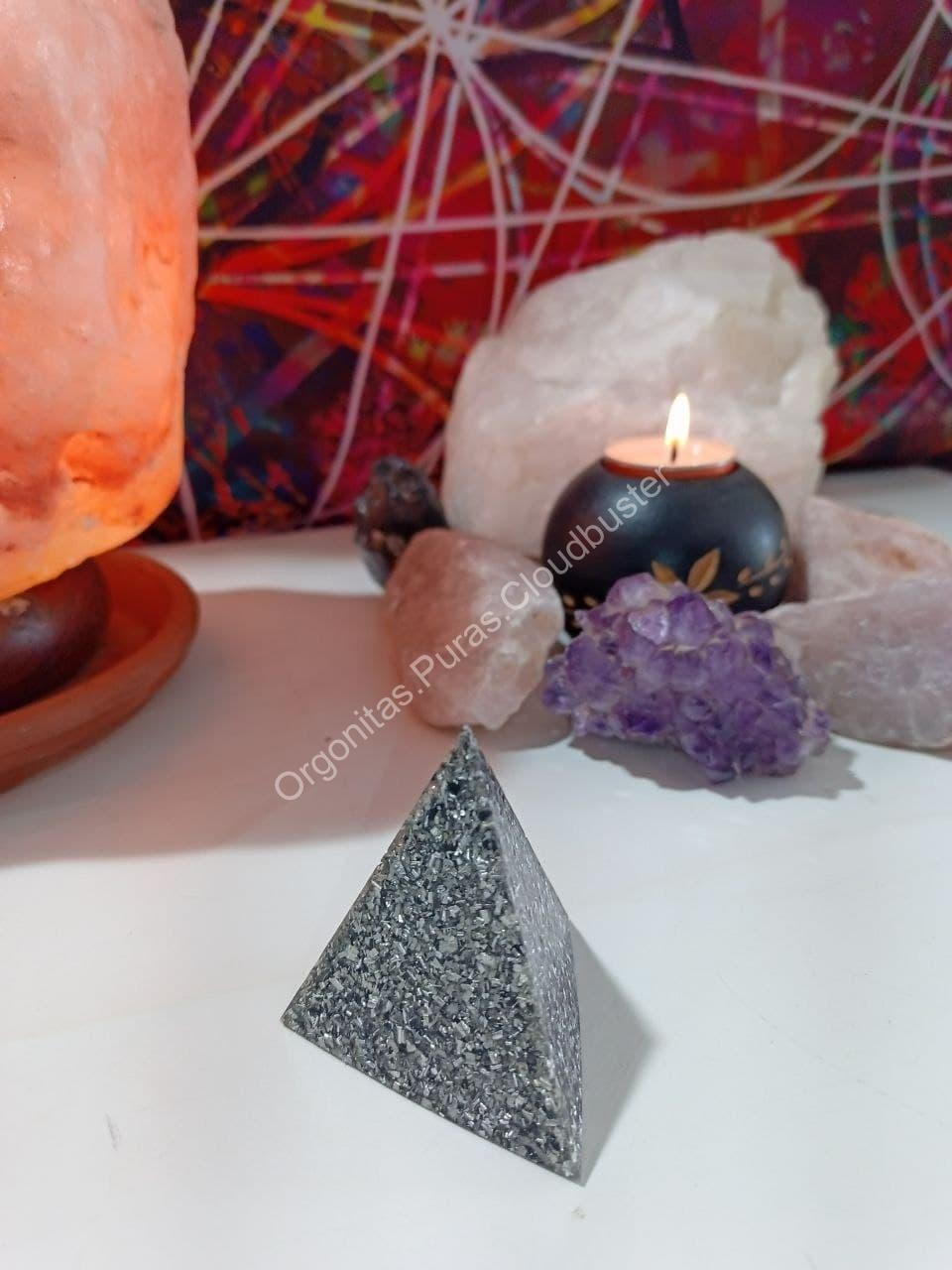 Orgonita Pura / Electronite Pirámide Pequeña 3 lados