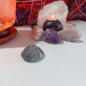 Orgonita Pura / Electronite Pirámide formato Diamante mediana