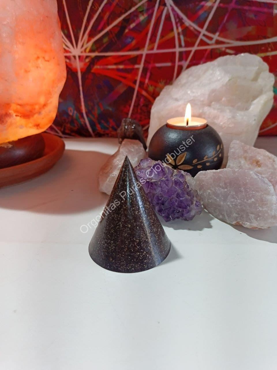 Orgonita Pura VIRUTA DE HIERRO Pirámide cono - Imagen 2