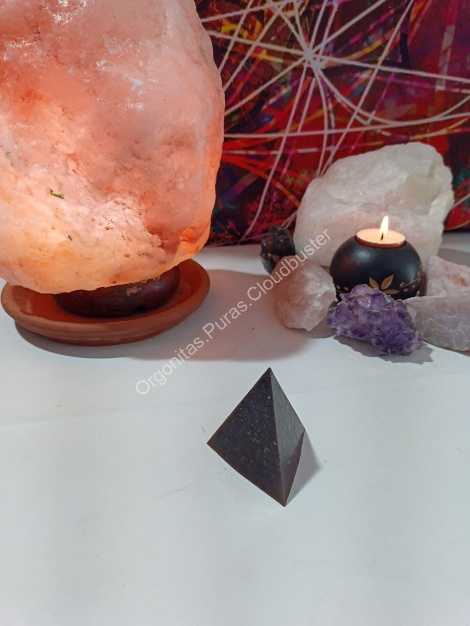 Orgonita Pura VIRUTA DE HIERRO Pirámide 3 lados - Imagen 3