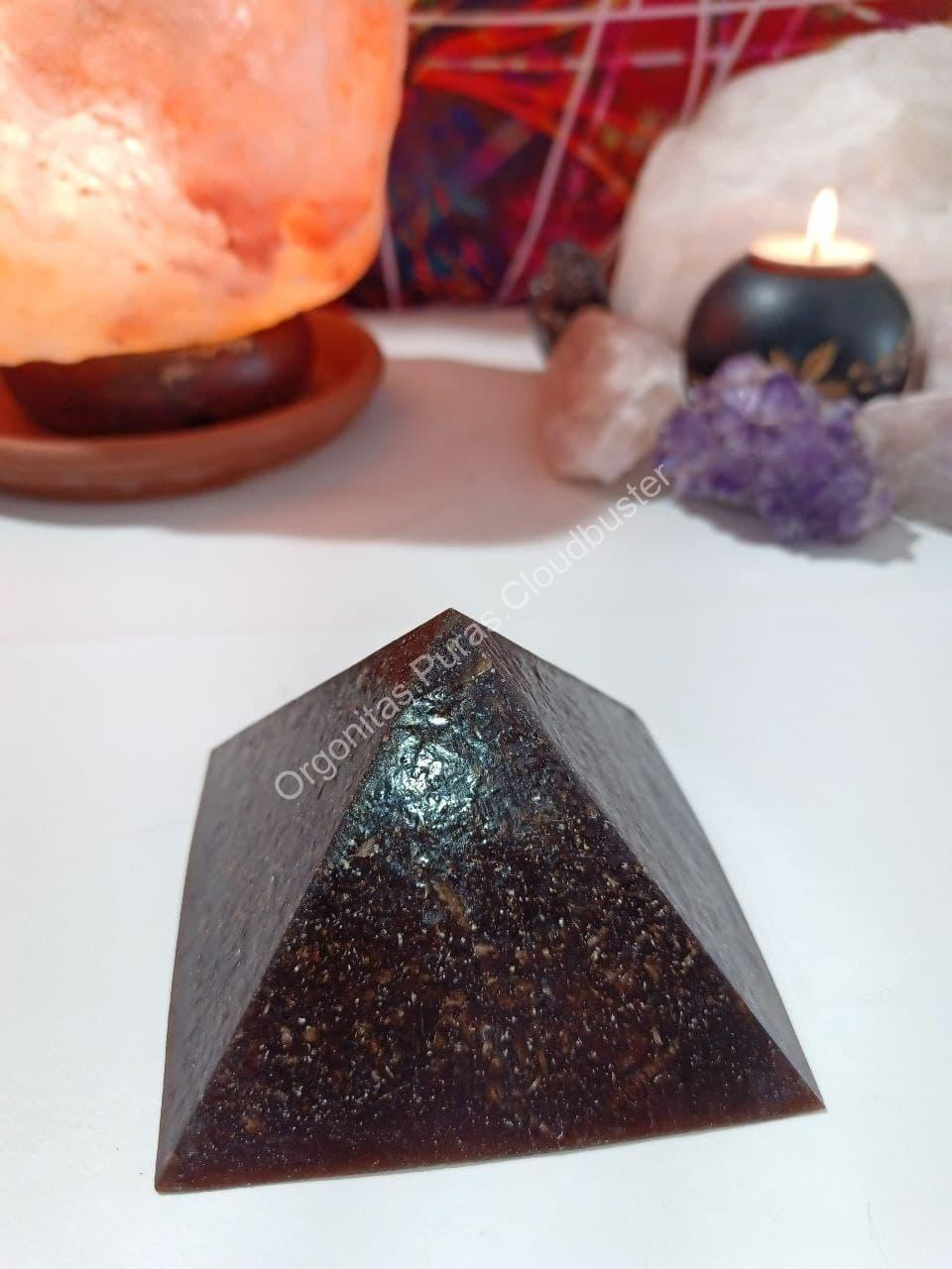 Orgonita Pura VIRUTA DE HIERRO Pirámide Grande 4 lados - Imagen 6