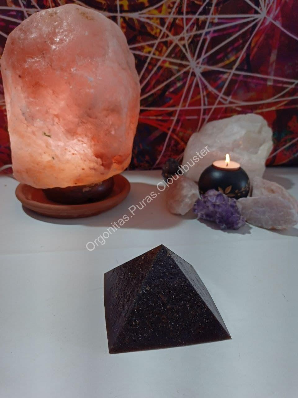 Orgonita Pura VIRUTA DE HIERRO Pirámide Grande 4 lados - Imagen 4