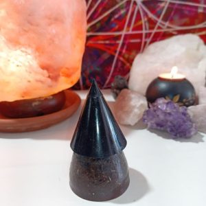 Orgonita Pura VIRUTA DE HIERRO Pirámide Cono y punta de Magnetita