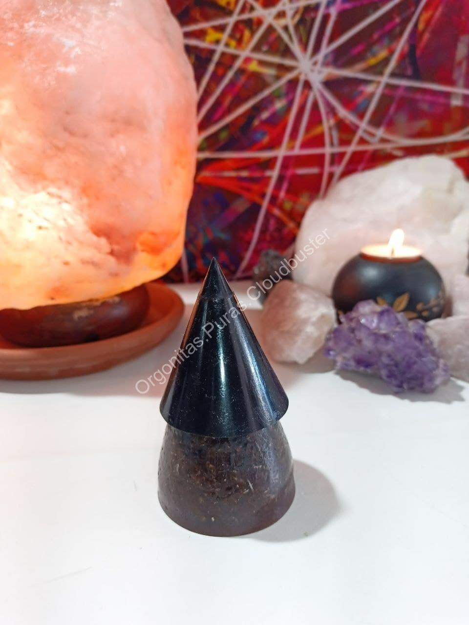 Orgonita Pura VIRUTA DE HIERRO Pirámide Cono y punta de Magnetita