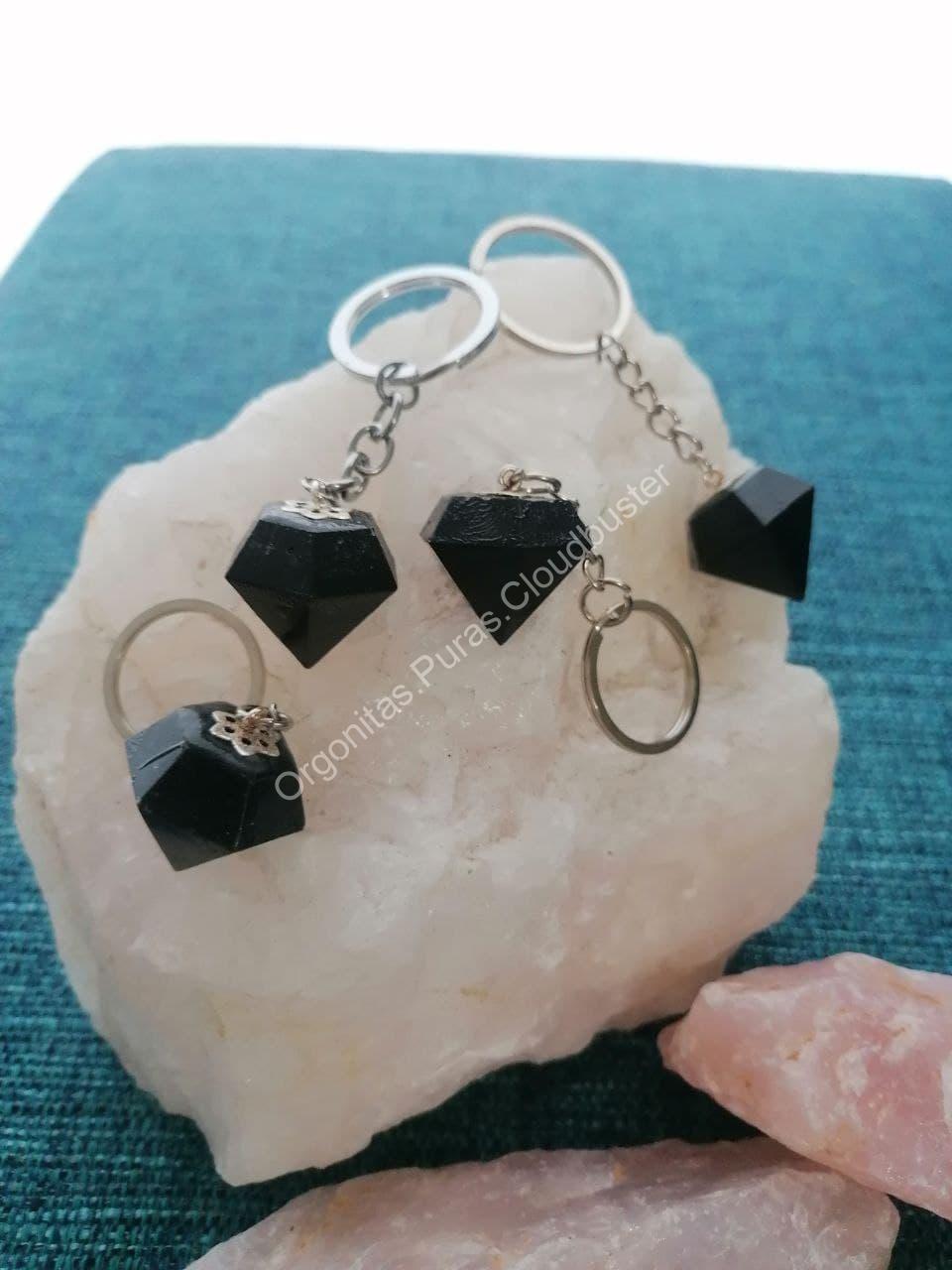 Orgonita Pura LLAVERO DE MAGNETITA formato DIAMANTE