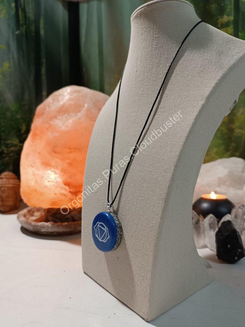 Orgonita Pura / Electronite Colgante o llavero Chakra Tercer Ojo formato Semicírculo - Imagen 3