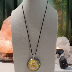 Orgonita Pura / Electronite Colgante o llavero Chakra Plexo Solar formato Semiesfera