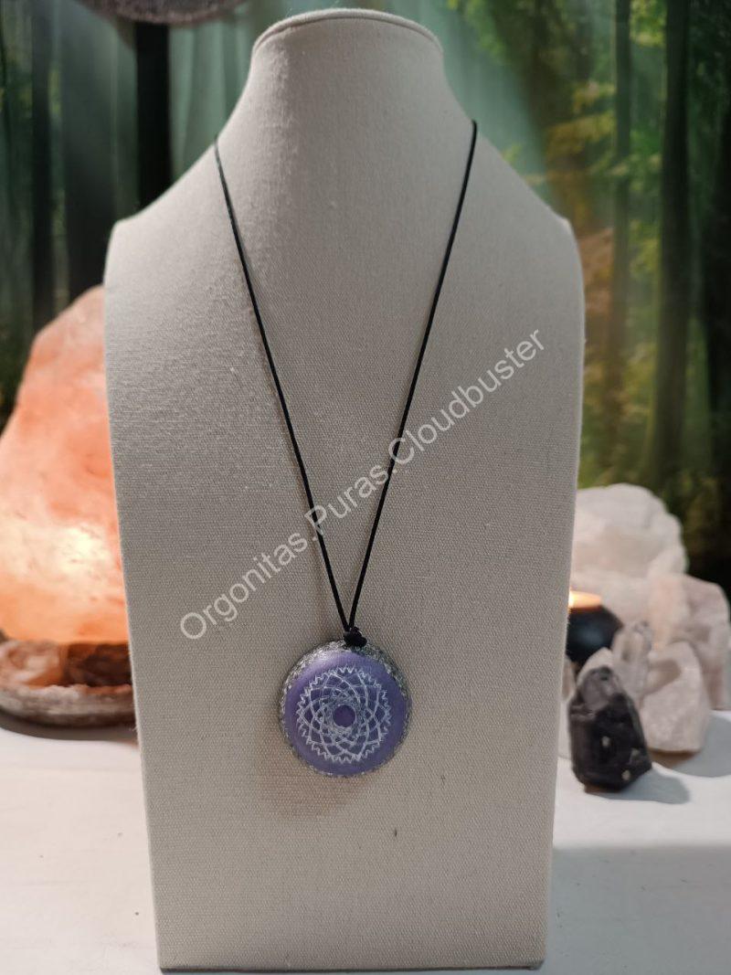 Orgonita Pura / Electronite Colgante o llavero Chakra Corona formato Semiesfera