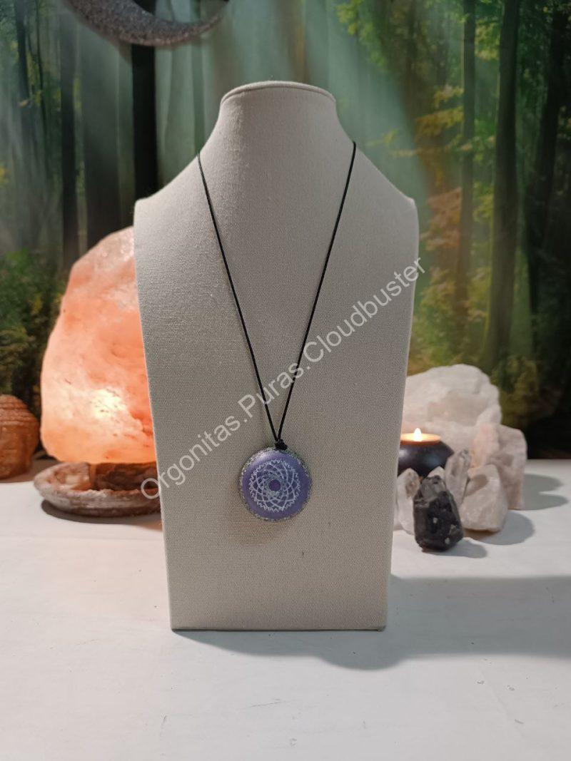 Orgonita Pura / Electronite Colgante o llavero Chakra Corona formato Semiesfera - Imagen 4