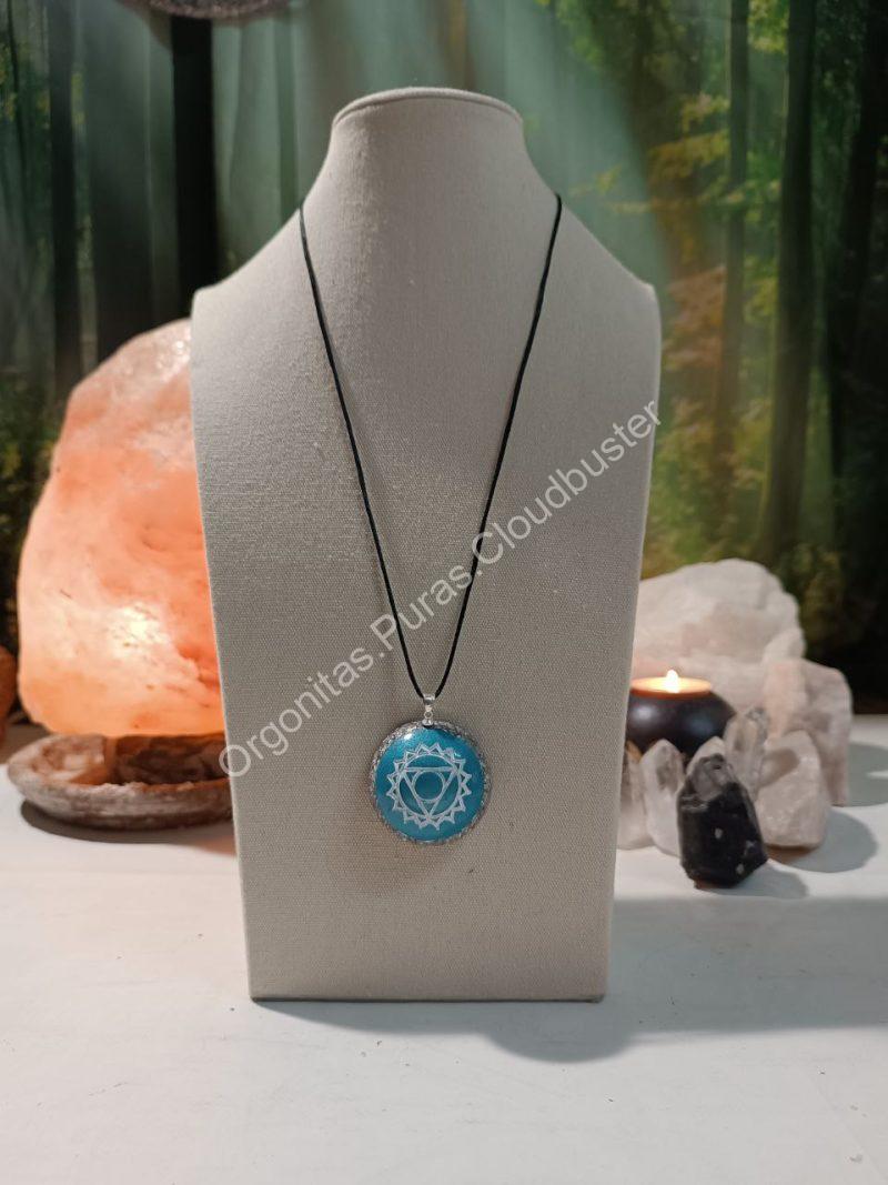 Orgonita Pura / Electronite Colgante o llavero Chakra de Garganta formato Semiesfera - Imagen 4