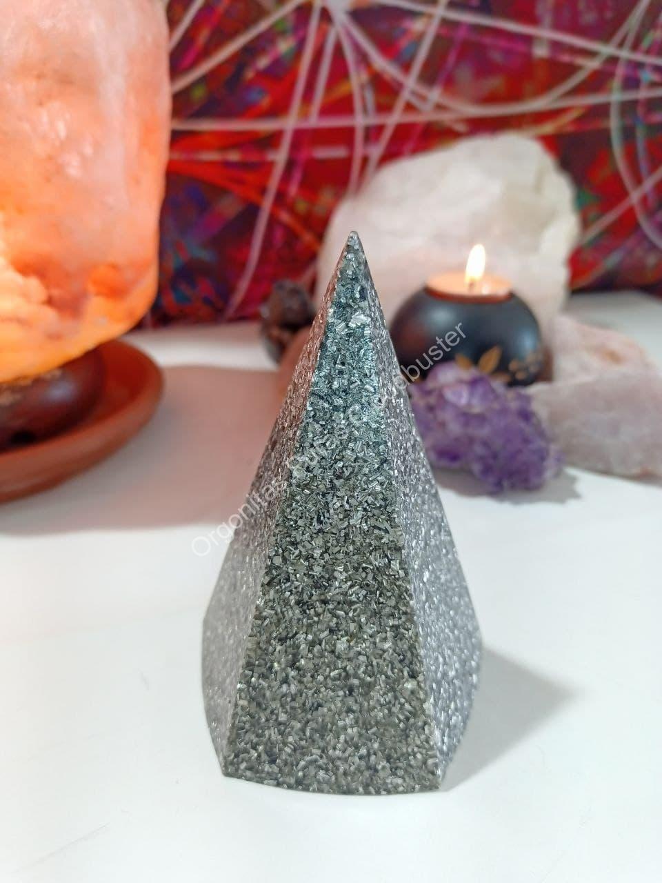 Orgonita Pura / Electronite Pirámide formato Pentagonal