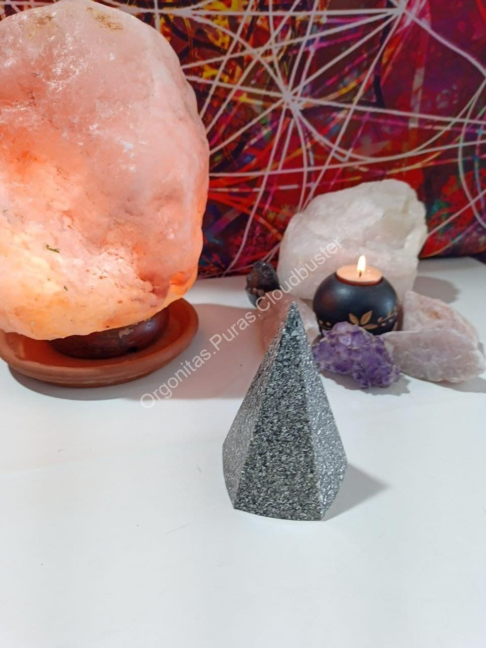 Orgonita Pura / Electronite Pirámide formato Pentagonal - Imagen 2