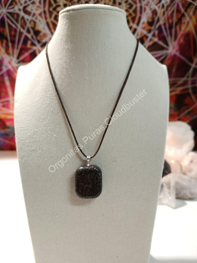 Orgonita Pura VIRUTA PEQUEÑA DE HIERRO colgante Cuadrado