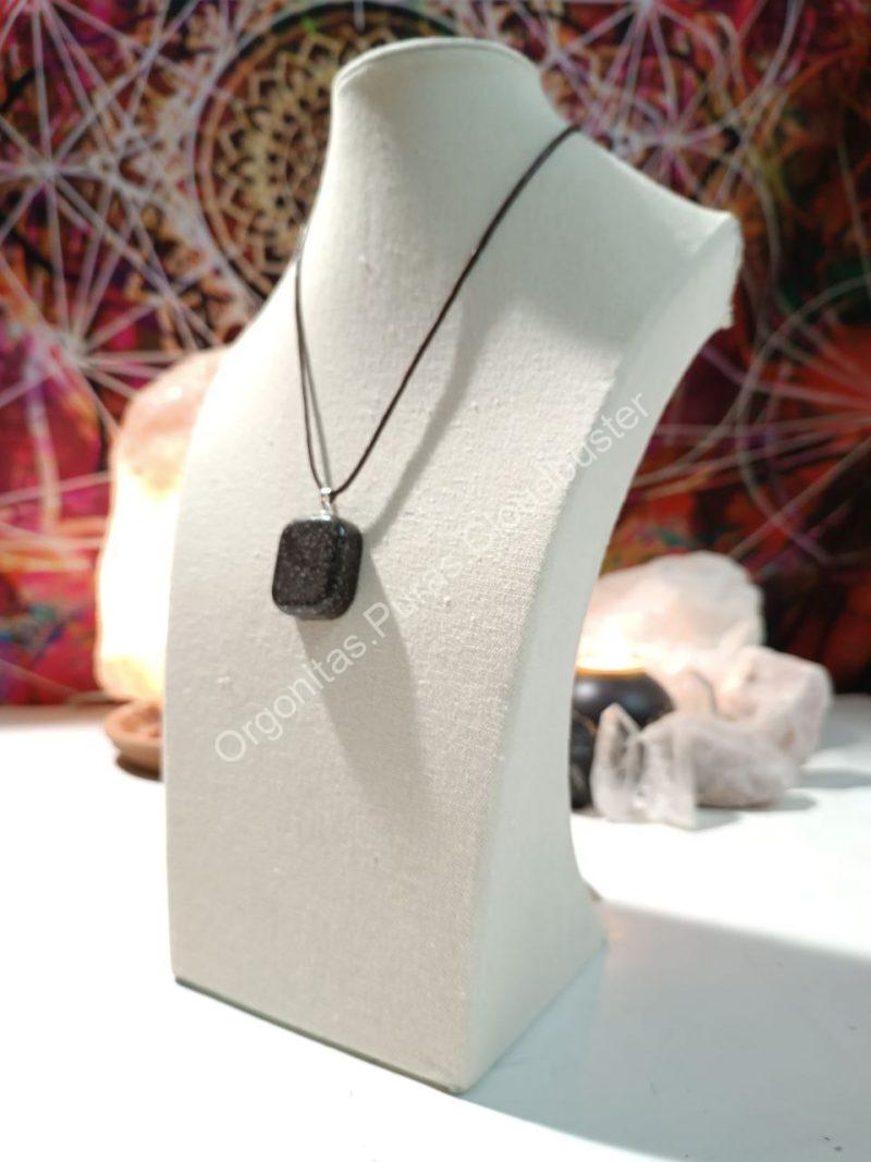 Orgonita Pura VIRUTA PEQUEÑA DE HIERRO colgante Cuadrado - Imagen 3