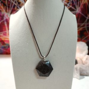 Orgonita Pura VIRUTA PEQUEÑA DE HIERRO colgante Hexágono