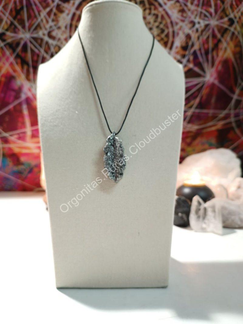 Orgonita Pura / Electronite Colgante Hoja Alargada con Picos - Imagen 2