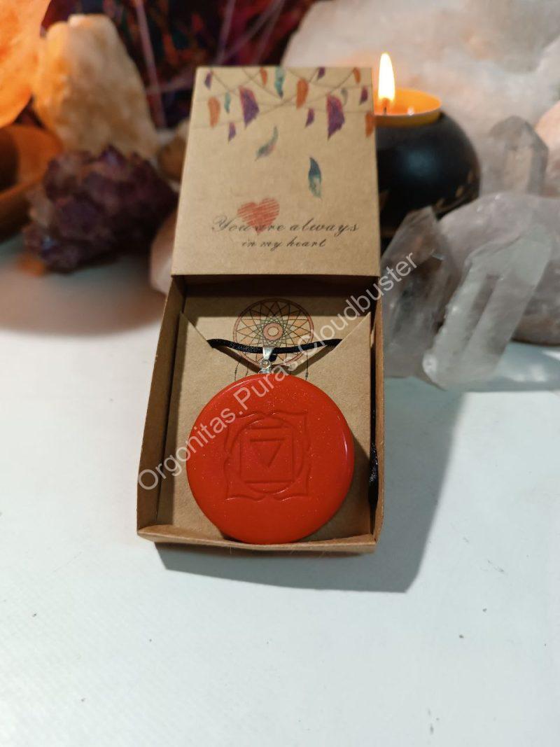 Orgonita Pura / Electronite Colgante o llavero Chakra Raiz formato Semicírculo - Imagen 6